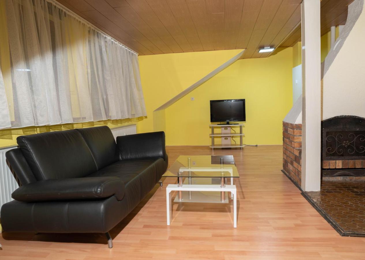 Haus Kim Thinh Apartment Betzdorf Екстериор снимка